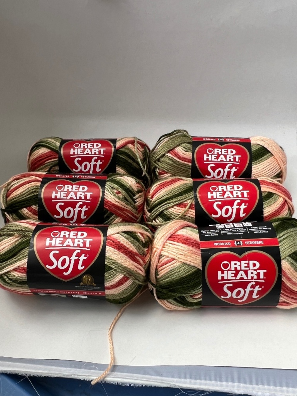 Red Heart Soft Yarn 113 g ea Green Red GARDEN Lot of 6